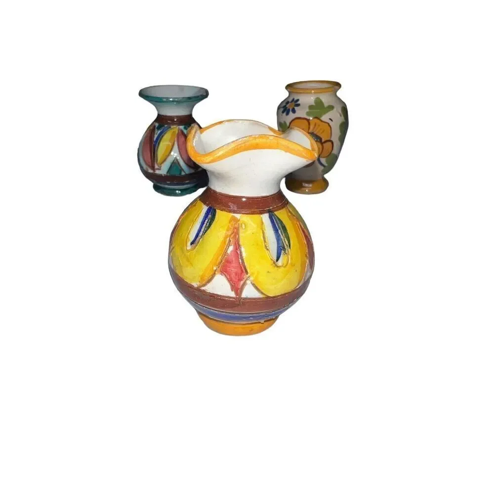 vtg. 3 Miniature Vases made in italy hand throw and painted 3